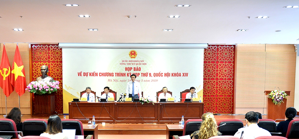 Họp báo về dự kiến chương trình Kỳ họp thứ chín